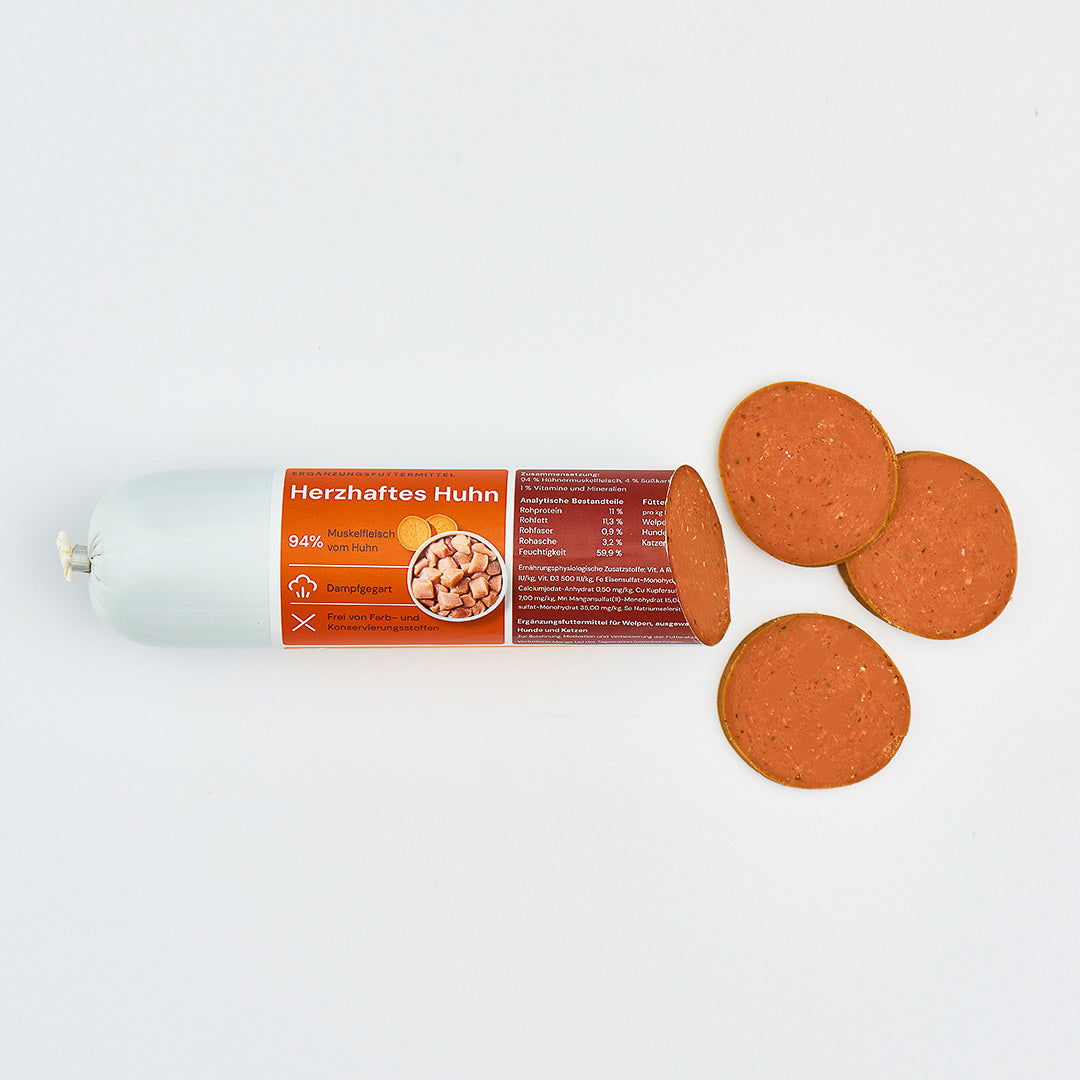 Trainingswurst Herzhaftes Huhn 400g, schmackhafter, schnittfester Hunde- und Katzen-Snack mit intensivem Geschmack, dampfgegart und ungekühlt haltbar.