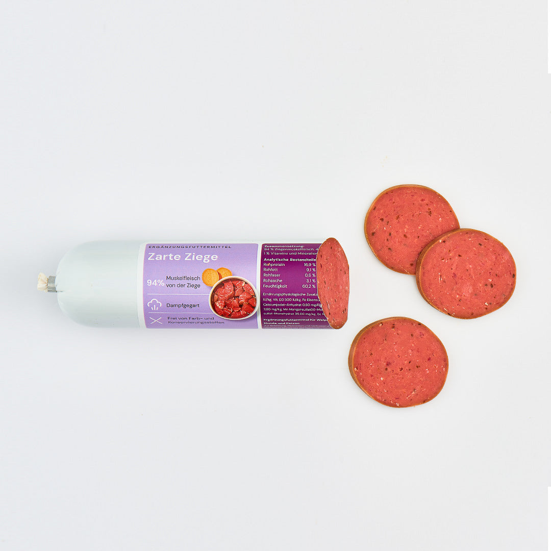 Trainingswurst Zarte Ziege 400g für Hunde und Katzen, leicht portionierbarer Snack aus Ziegenfleisch, ideal zum Belohnen beim Training, schnittfest und ungekühlt haltbar.