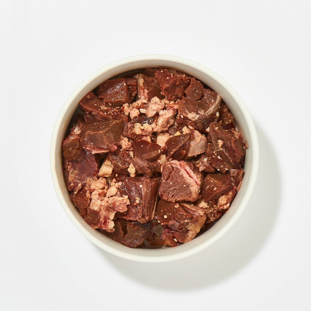 Rinderherzwürfel in Schale, 500 g, ideal für Hunde und Katzen, nährstoffreiches Fleisch.